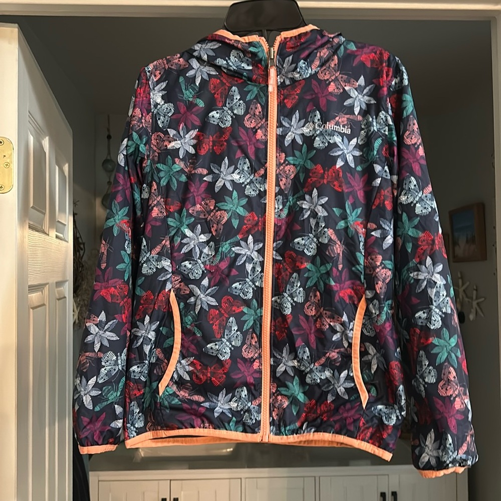Reversible Columbia girls windbreaker jacket.